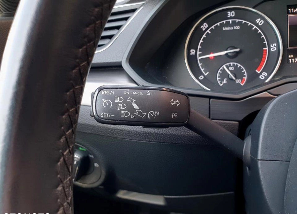 Skoda Superb cena 79900 przebieg: 117092, rok produkcji 2017 z Dobra małe 436